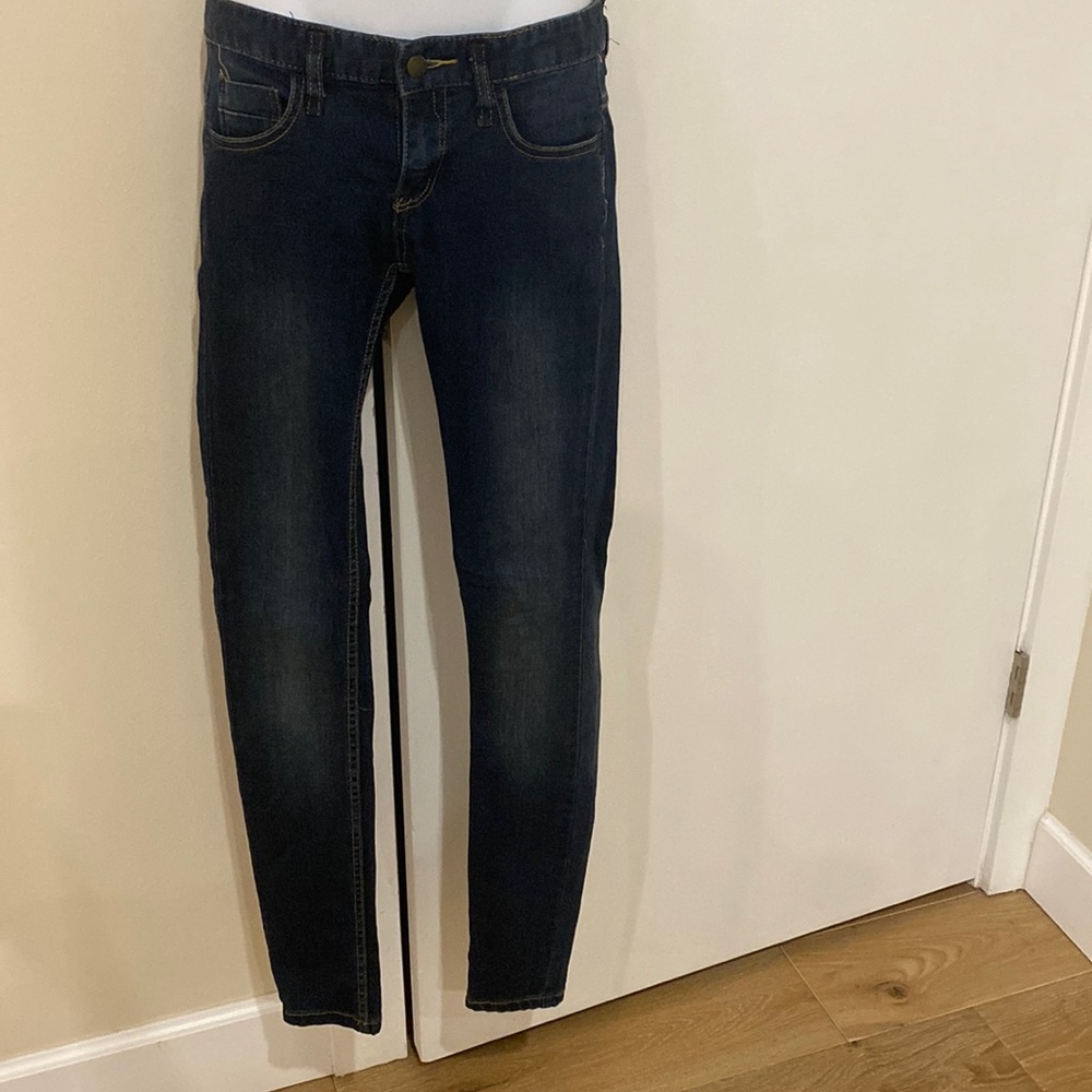Free people dark wash skinny jeans size 25 (EUC)